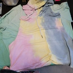 Crop top muscle tee with hood, multi color